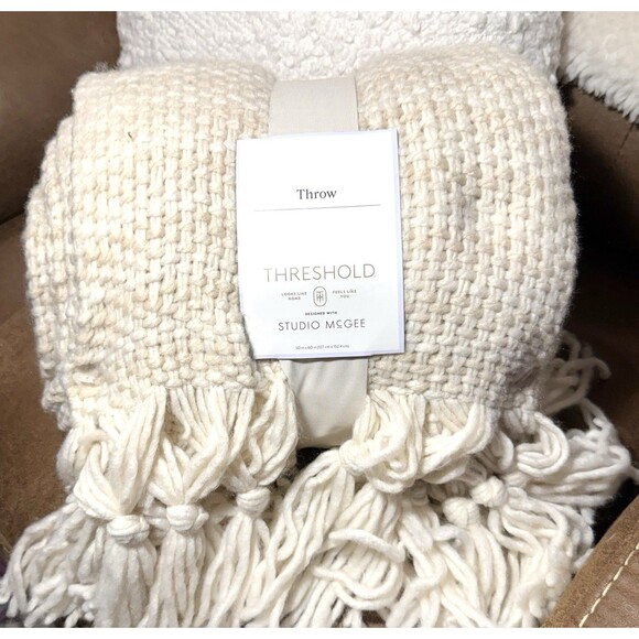 50” x 60” Mixed Yarn Woven Throw Blanket with Crossed Tassels – Threshold NEW - Picture 4 of 4